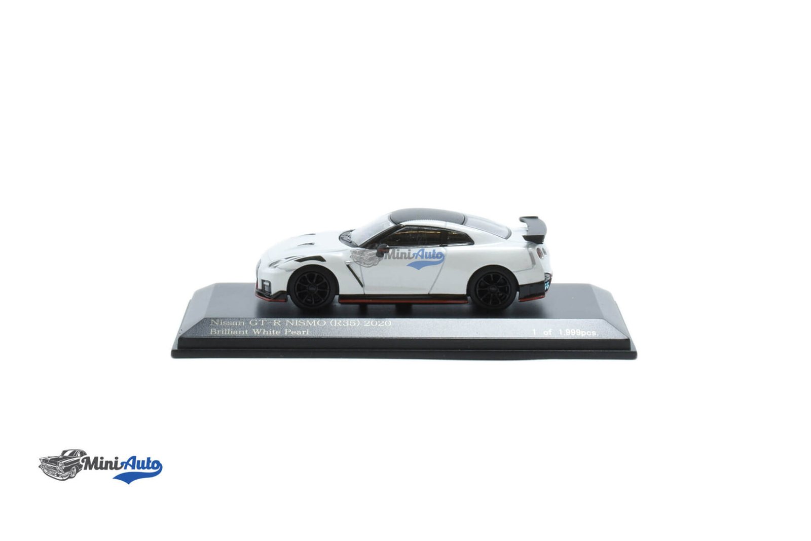 Nissan GT-R Nismo R35 Limited 1999pcs - 2020 - White - Image 3