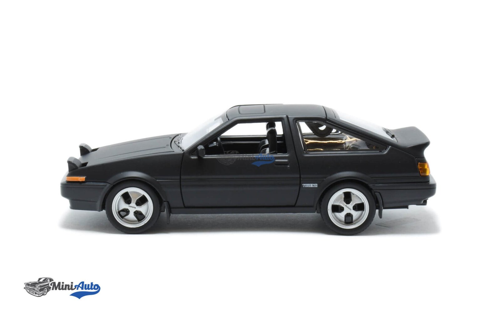 Toyota Sprinter Trueno AE86 - 1979 - Black - Image 5