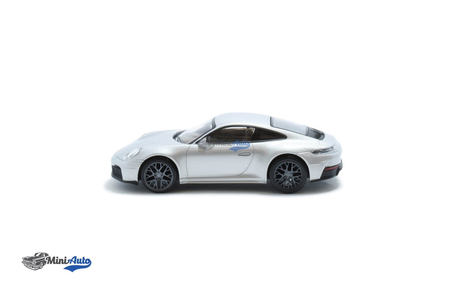 Porsche 911 992 GTS - 2024 - Silver - Image 3