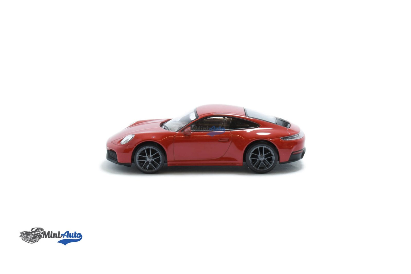 Porsche 911 992 GTS - 2024 - Red - Image 3