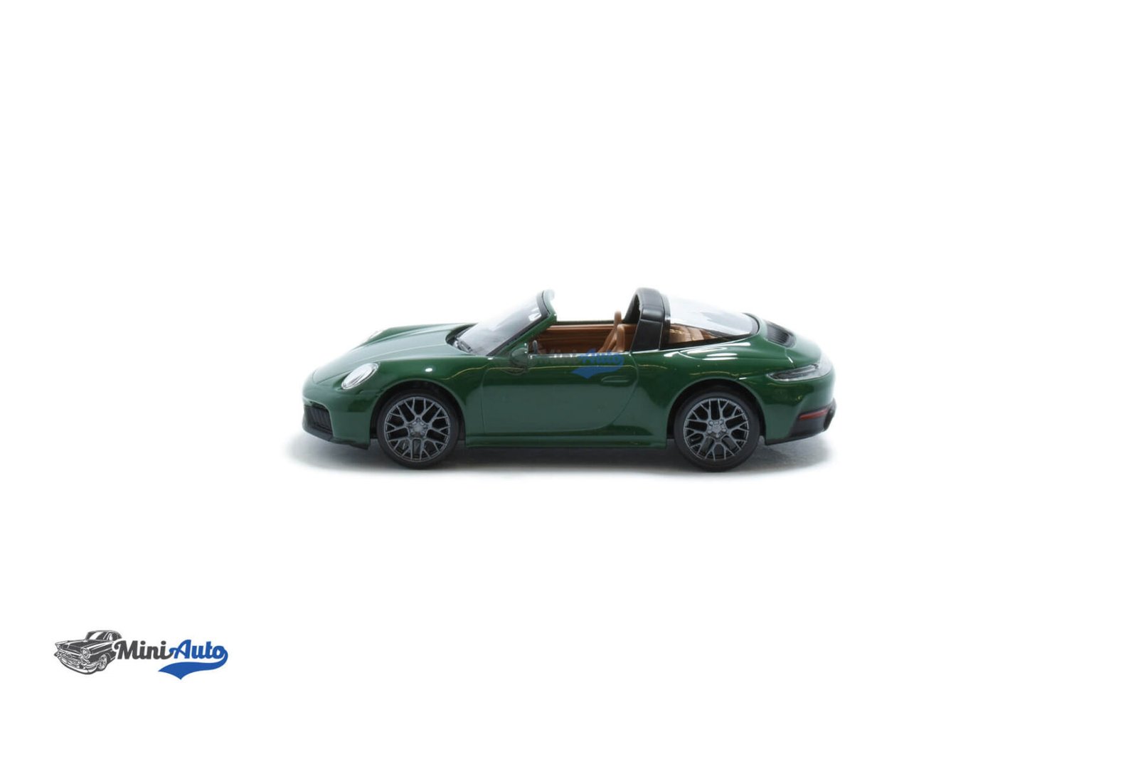Porsche 911 992 GTS Targa - 2024 - Green - Image 3