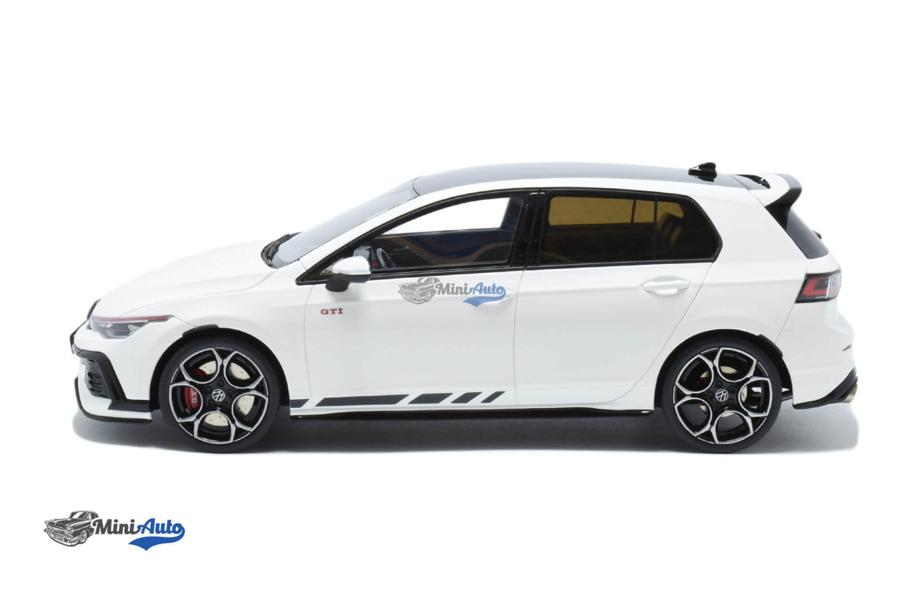 Volkswagen Golf MKVIII GTi Clubsport Limited 999pcs - 2024 - White - Image 3