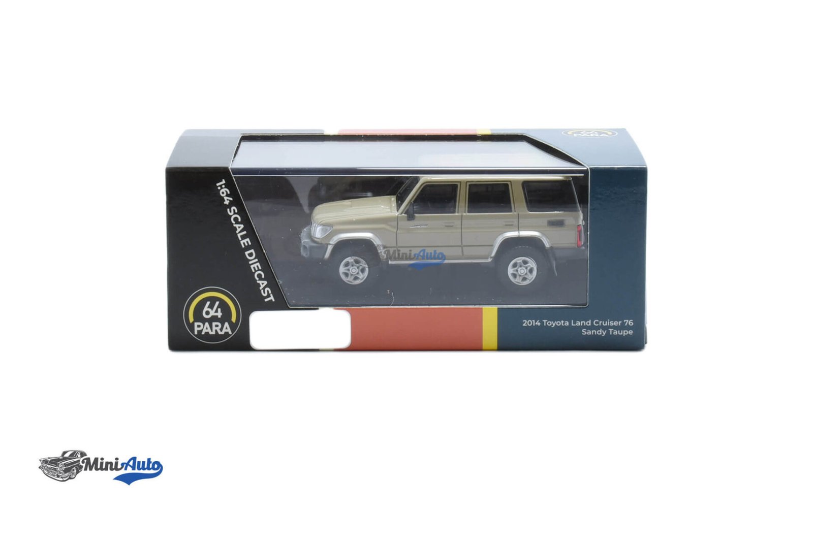 Toyota Land Cruiser 76 - 2014 - Beige - Image 4