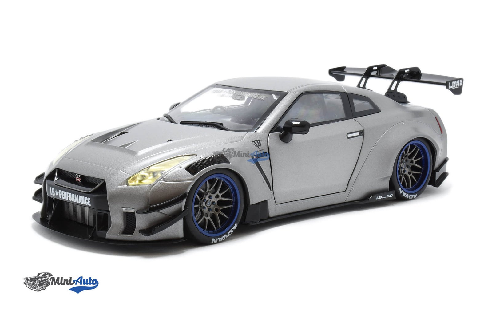 S1805815---Nissan-GT-R-R35-LWB---2023---Silver_1 Nissan GT-R R35 LWB - 2023 - Silver - Image 1