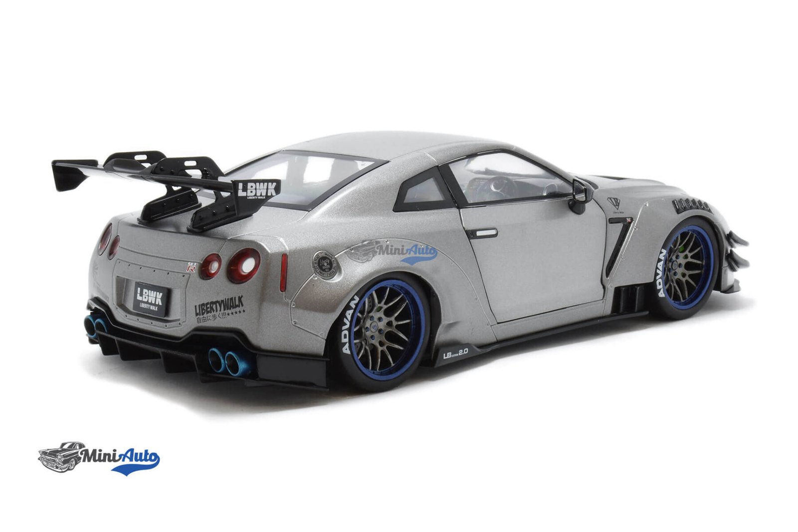 Nissan GT-R R35 LWB - 2023 - Silver - Image 3