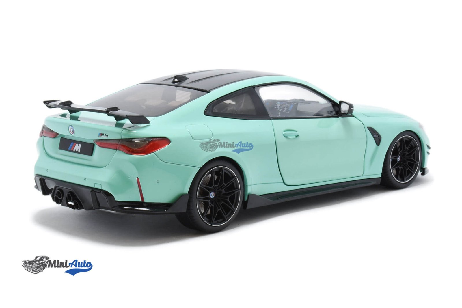 BMW M4 G82 Competition - 2025 - Green - Image 3