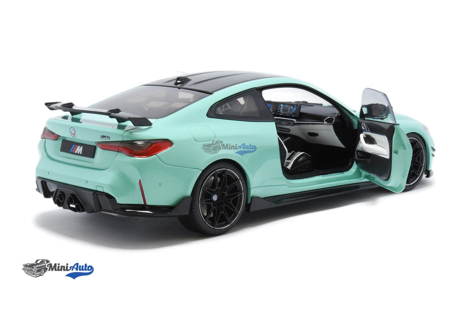 BMW M4 G82 Competition - 2025 - Green - Image 4