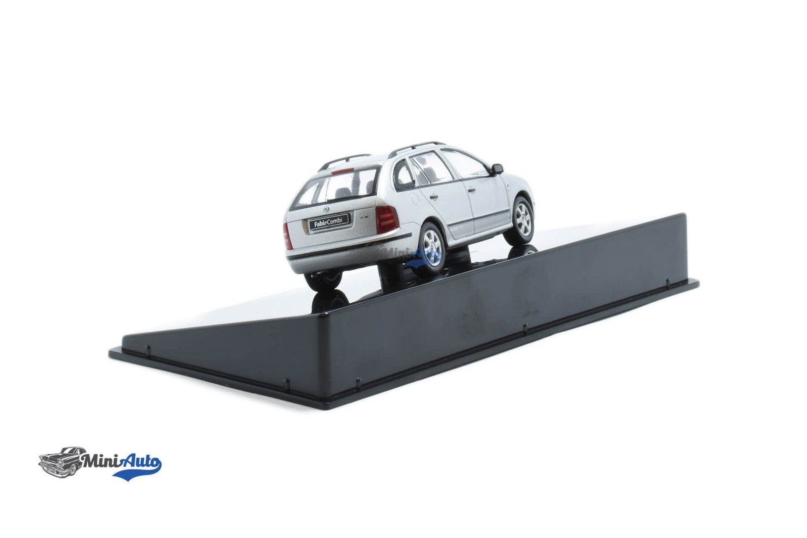 Skoda Fabia I Combi - 2000 - Silver - Image 2