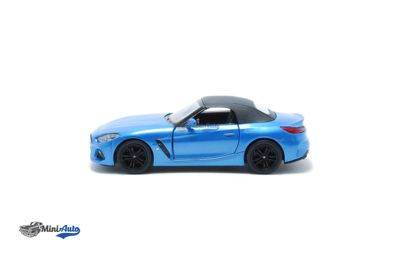 BMW Z4 - 2019 - Blue - Image 5