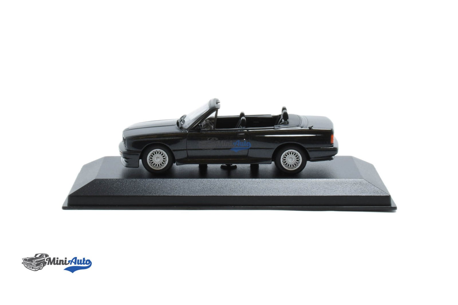 BMW E30 M3 Cabriolet - 1988 - Black - Image 3