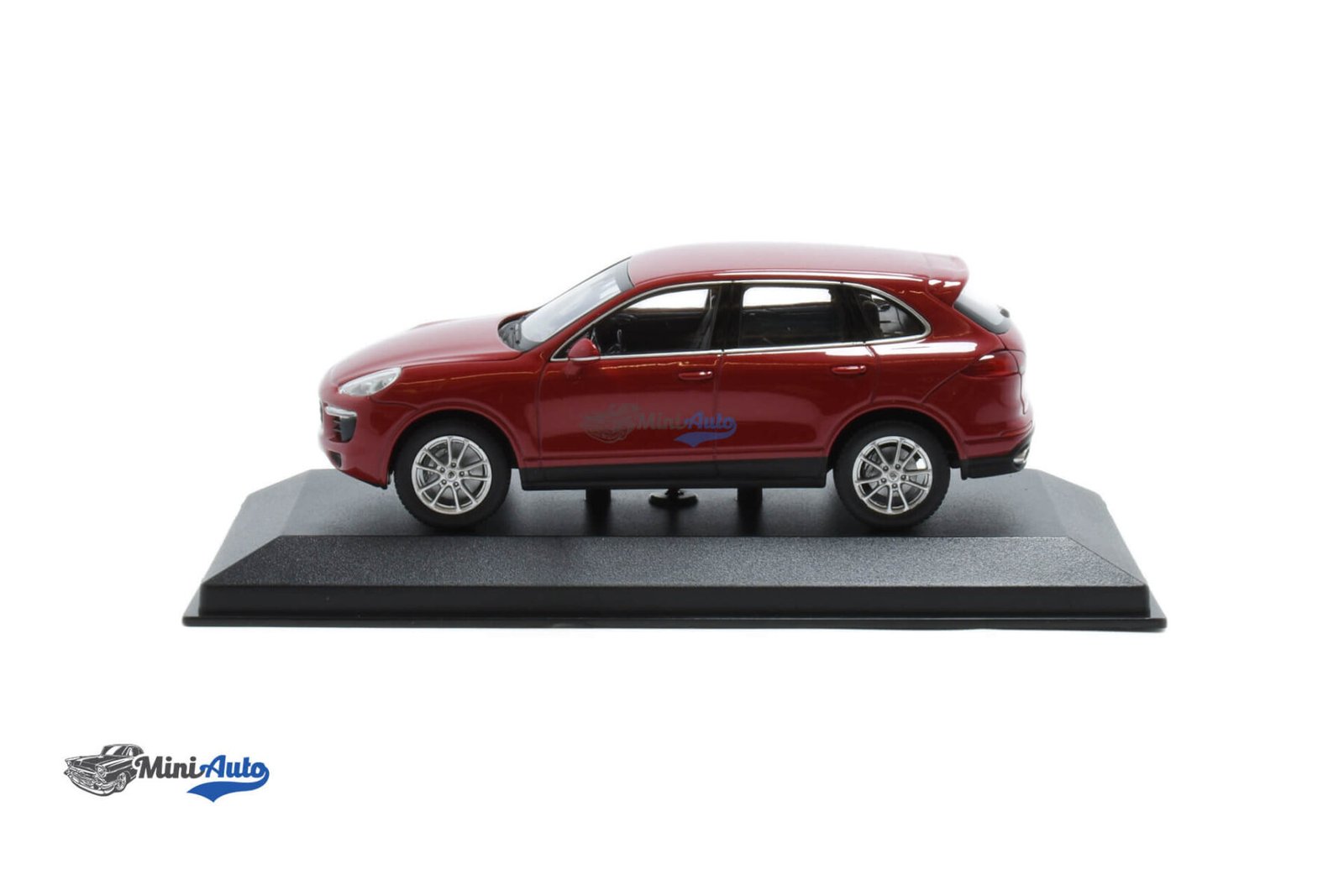 Porsche Cayenne - 2014 - Red - Image 3