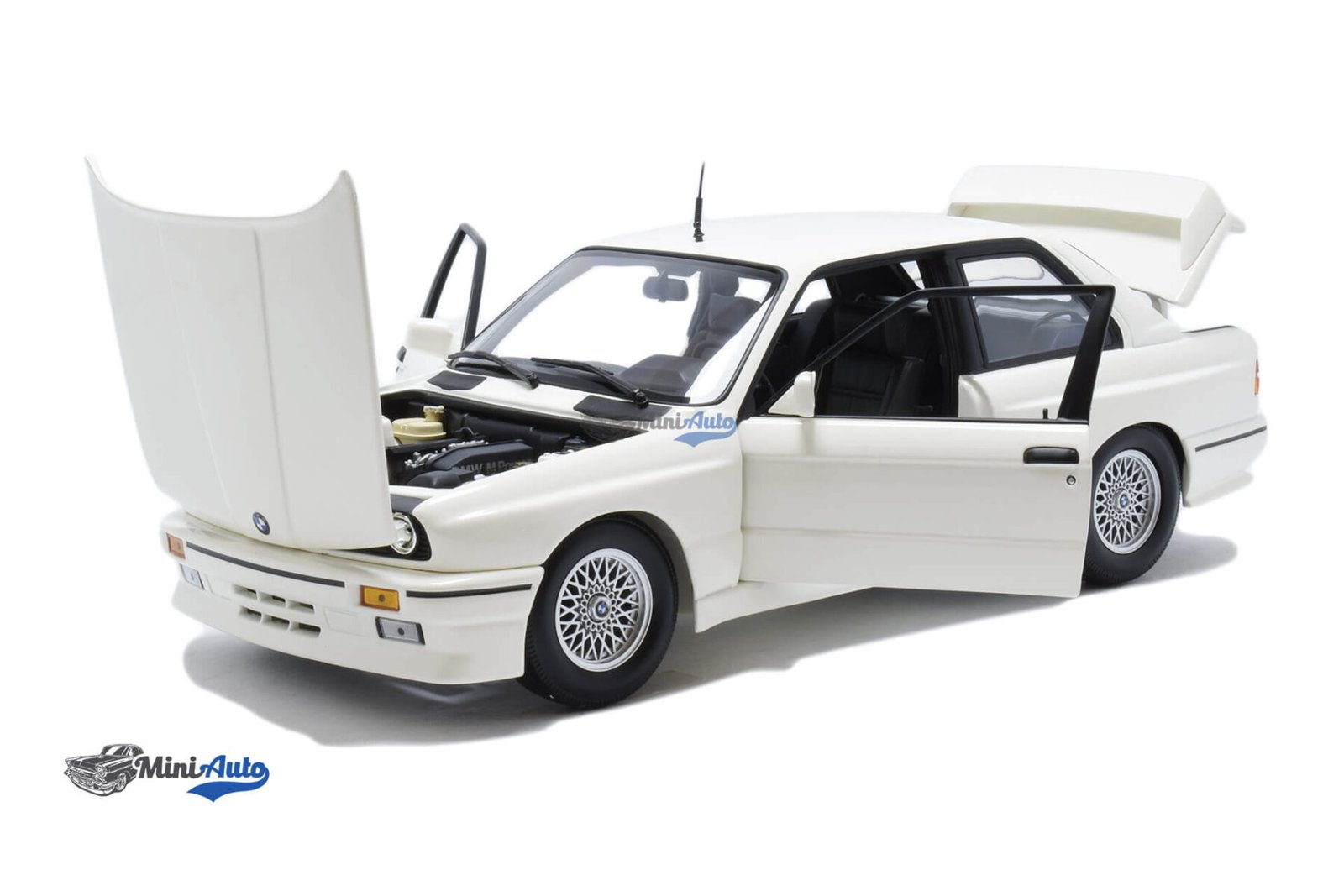 BMW E30 M3 - 1987 - White - Image 2