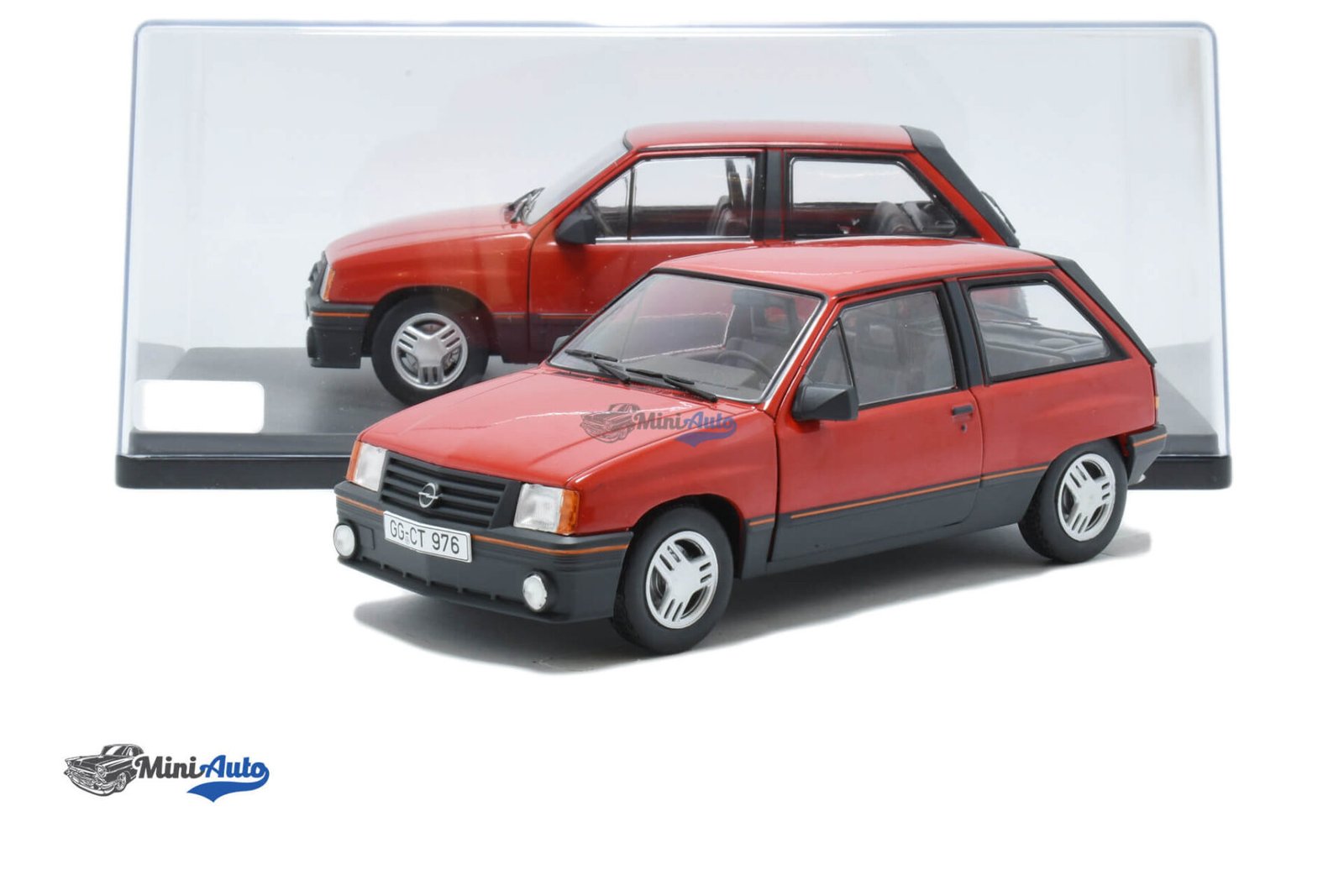 Opel Corsa 1.3 SR - 1983 - Red - Image 4