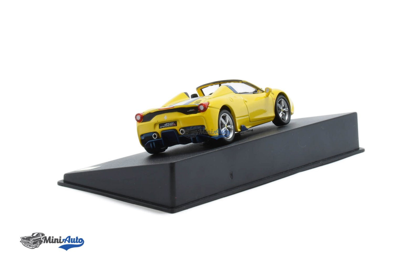 Ferrari 458 Speciale A - 2013 - Yellow - Image 2