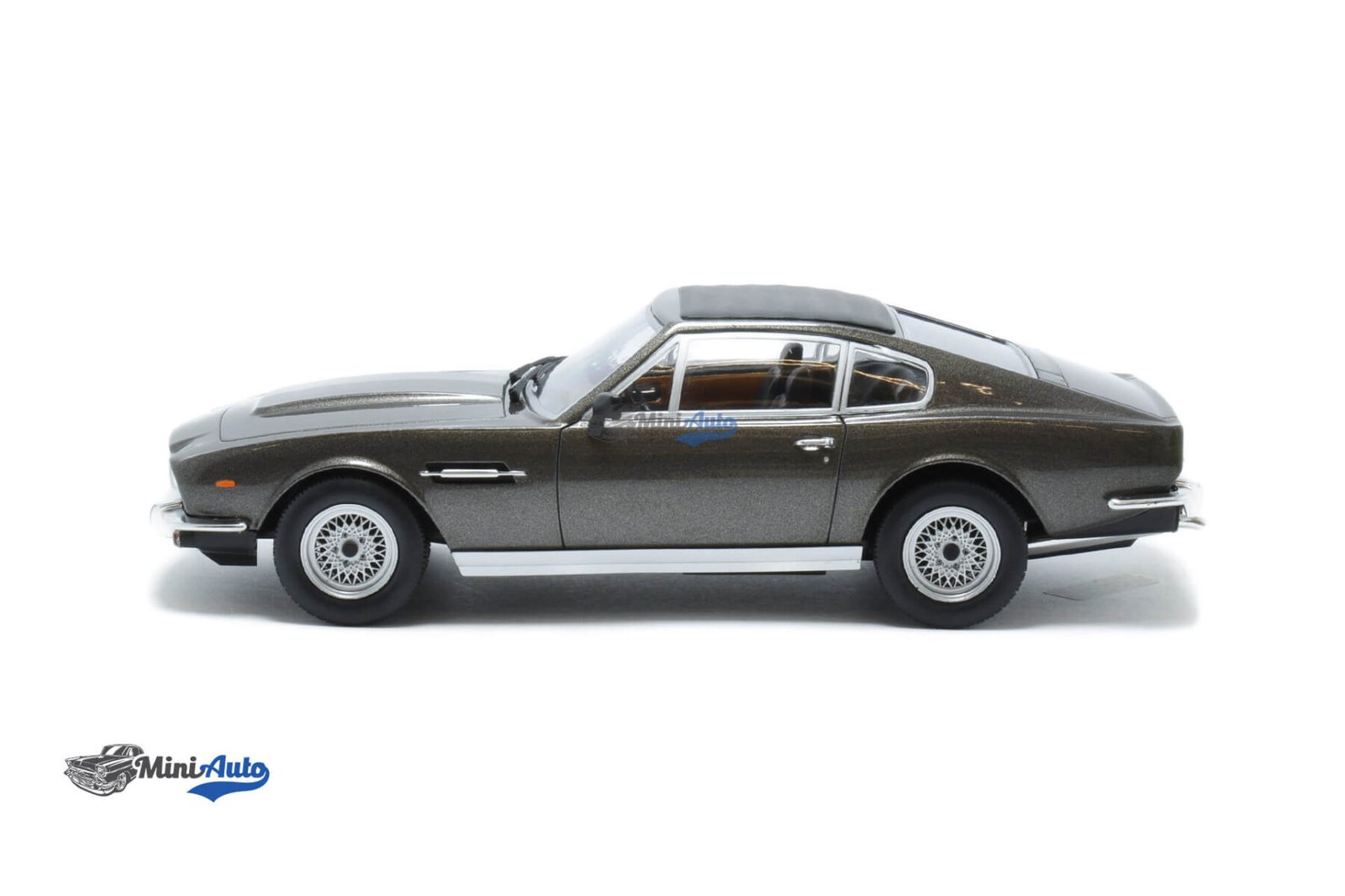 Aston Martin V8 Vantage Volante JB007 - 1977 - Grey - Image 3
