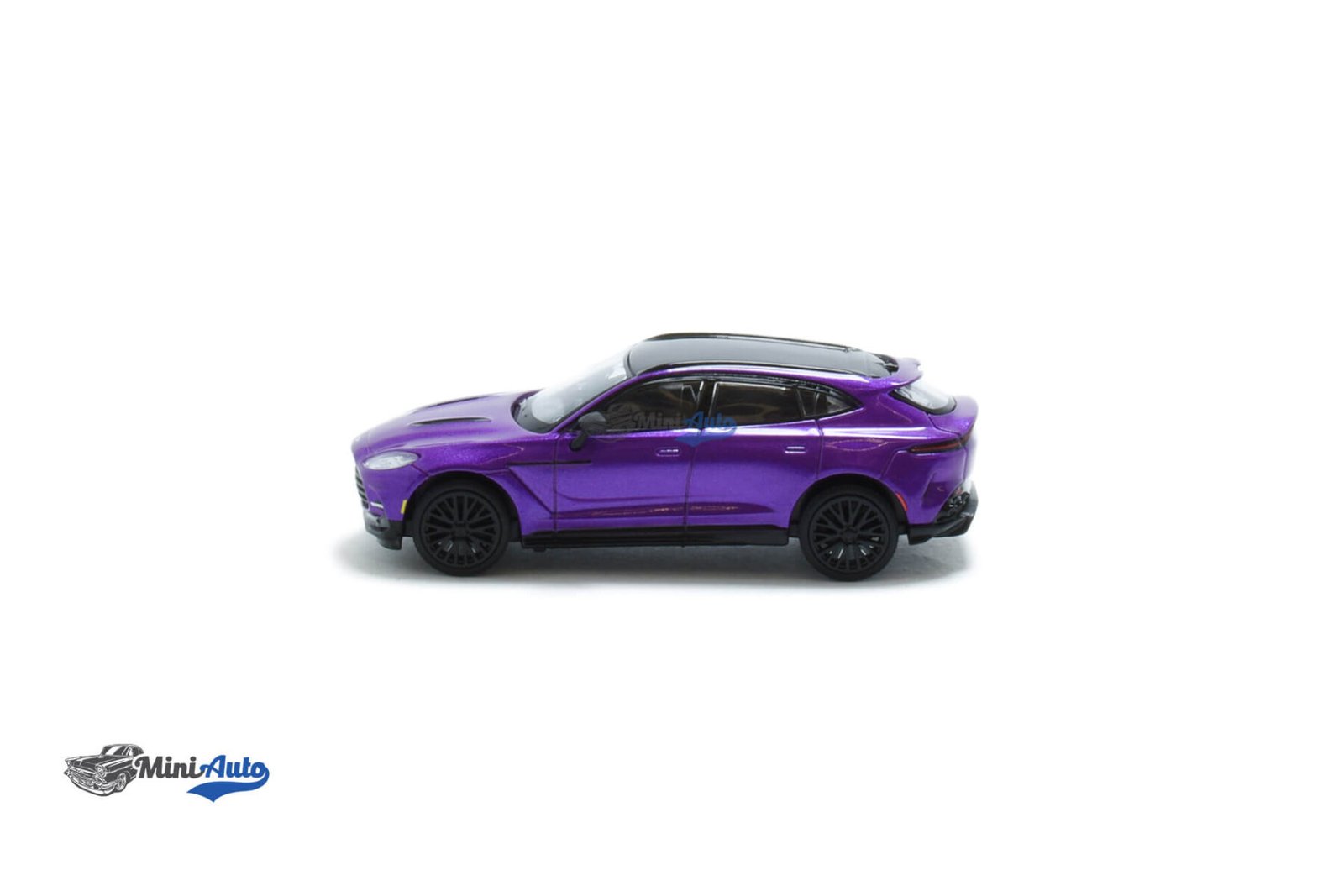 Aston Martin DBX 707 - 2024 - Purple - Image 3