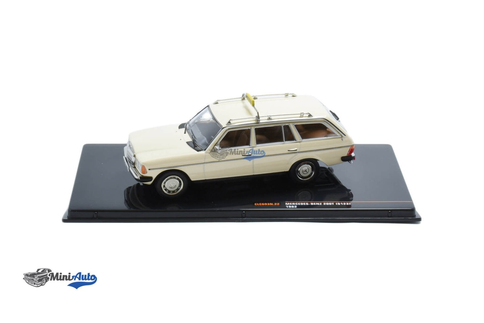 Mercedes Benz Taxi 200T W123 - 1979 - Beige - Image 3