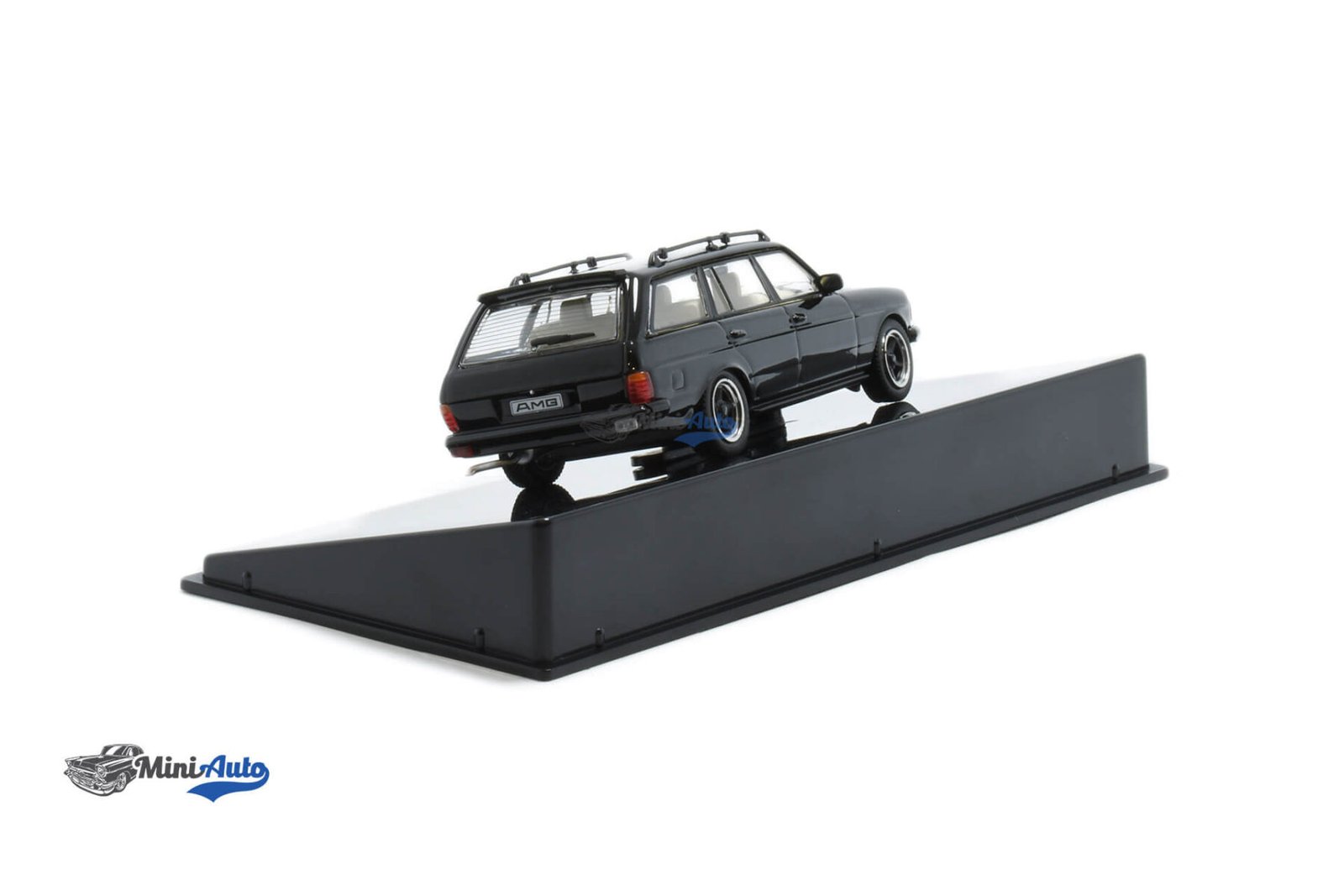 Mercedes Benz 500TE V8 AMG W123 - 1979 - Black - Image 2