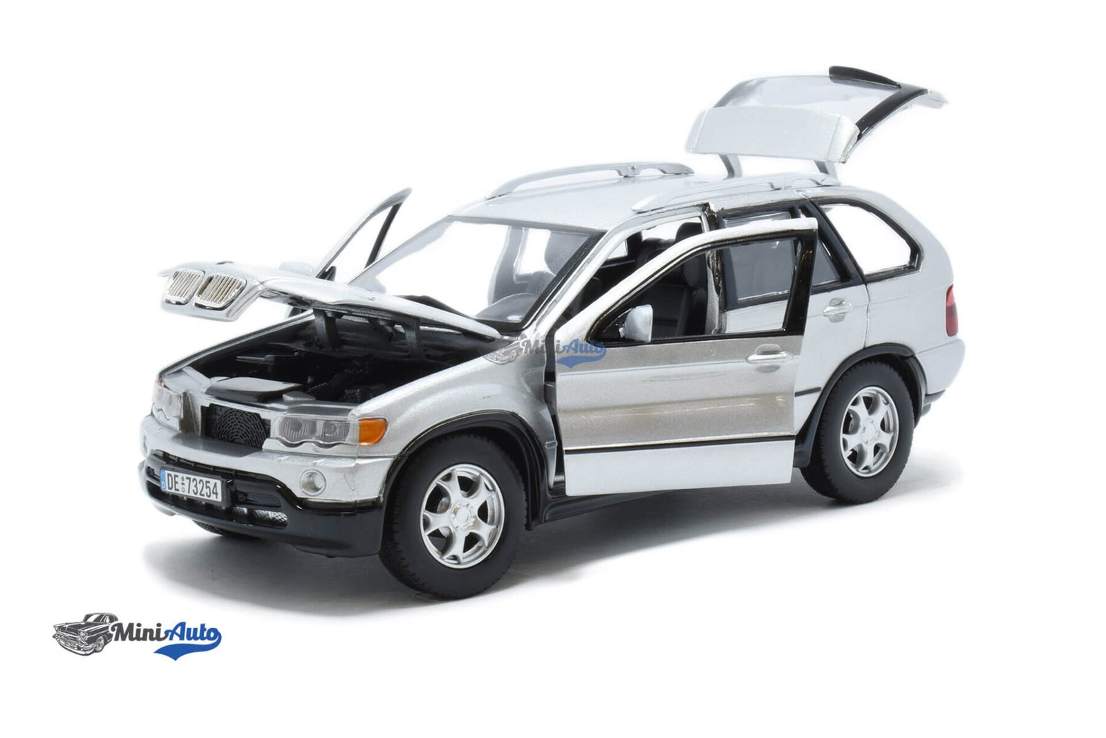 BMW X5 E53 - 2000 - Silver - Image 2