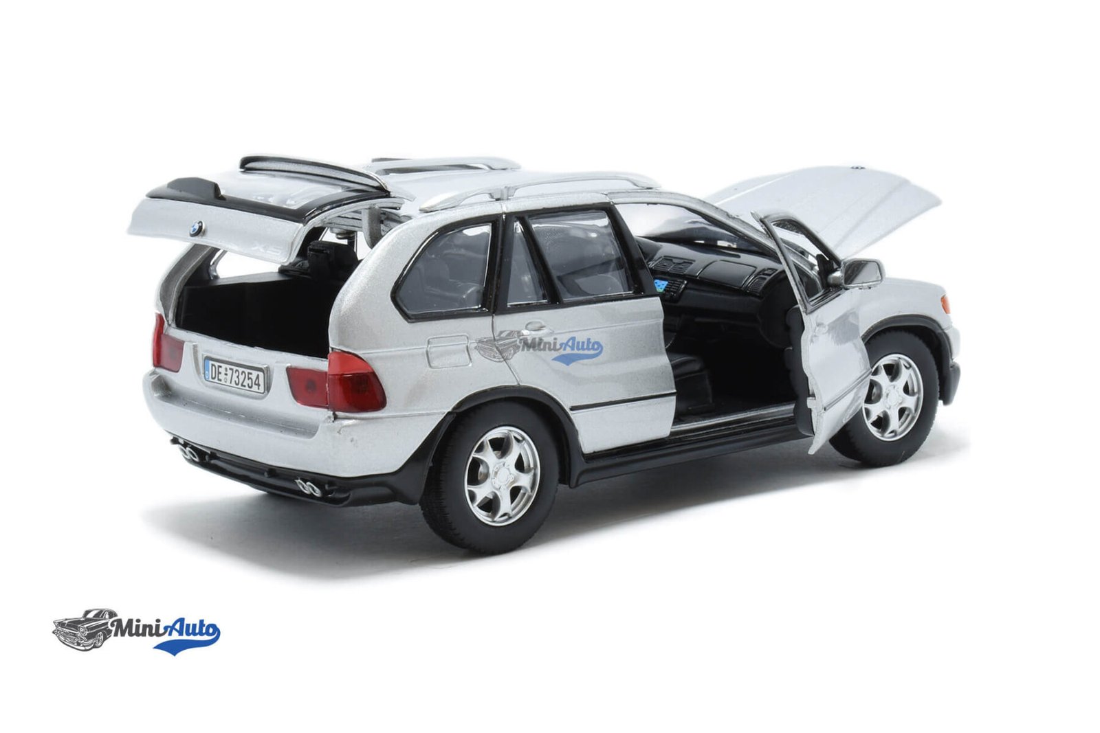 BMW X5 E53 - 2000 - Silver - Image 3