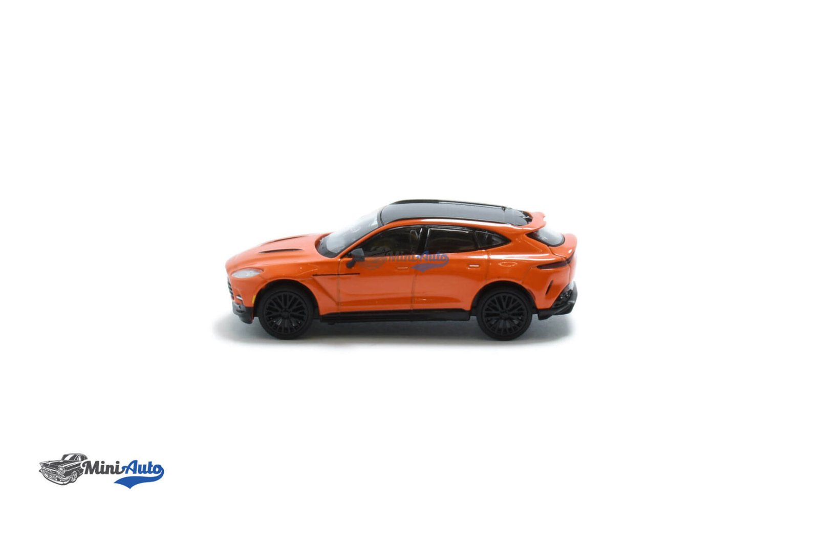 Aston Martin DBX 707 - 2024 - Orange - Image 3